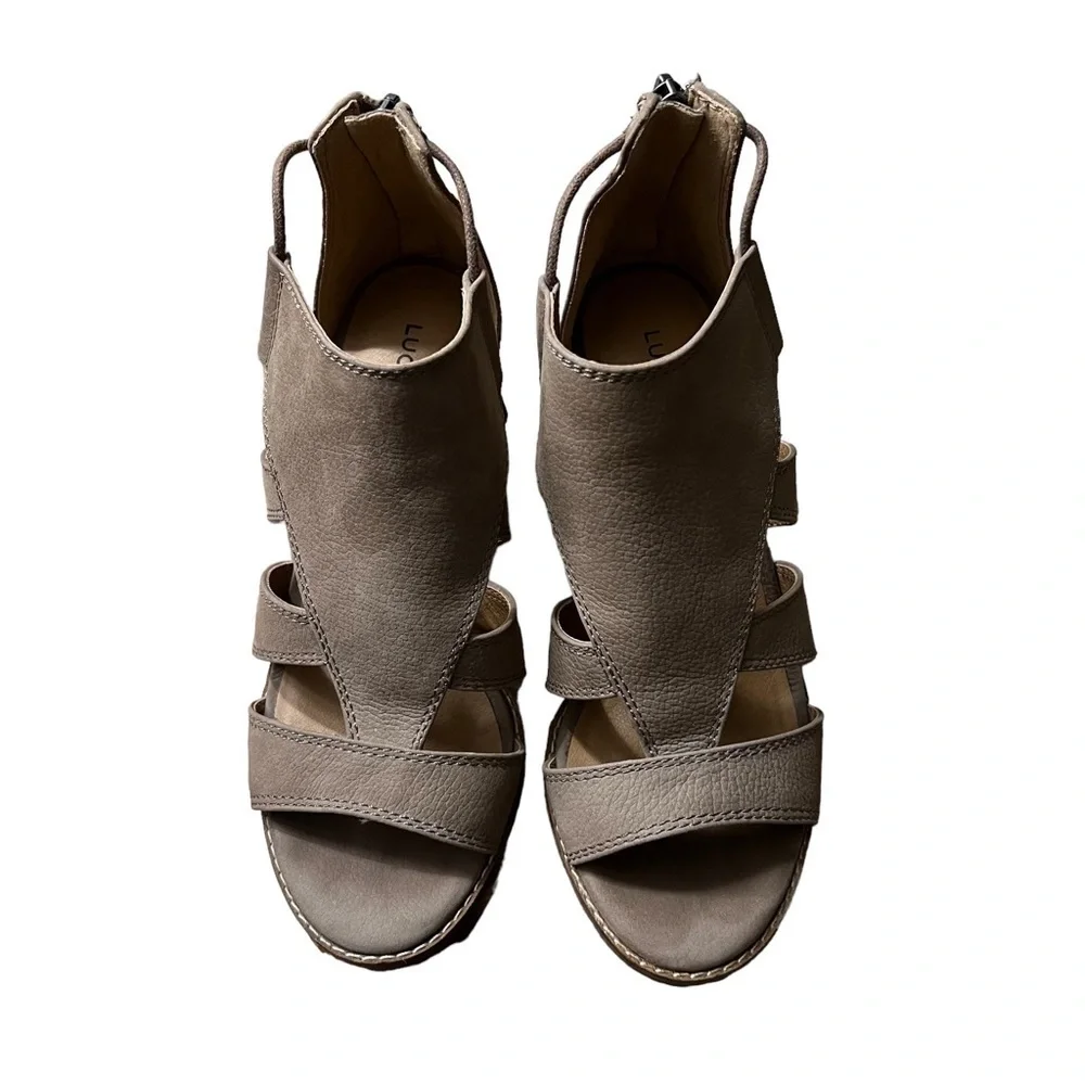 LUCKY BRAND Joellen Wedges in Camel Suede Size 6.5 -- fits like a 7